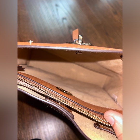 Kate Spade Marti Shoulder Bucket Handbag - Picture 4 of 7